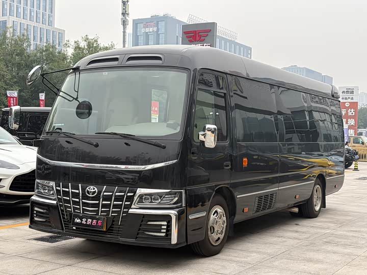 Coaster 2024 4.0L manual