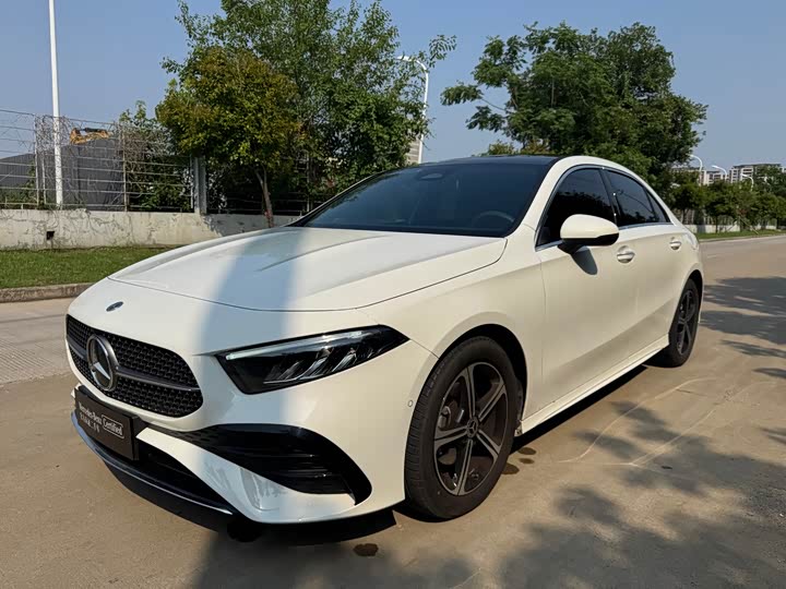 Mercedes-Benz A-Class 2024 A 200 L Fashion