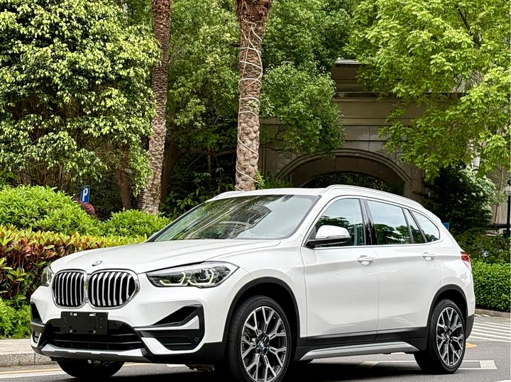 BMW X1 2022 xDrive25Li Luxury Line