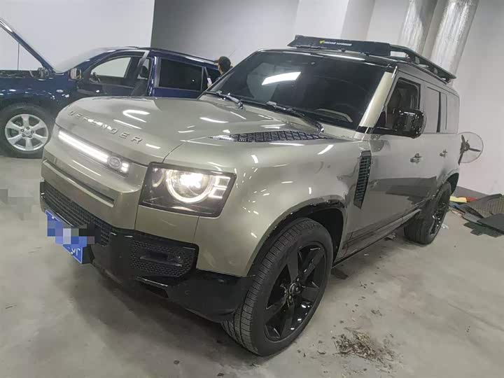 Land Rover Defender 2025 110 3.0T P400 X-Dynamic HSE