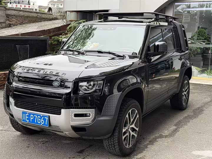 Land Rover Defender 2025 110 3.0T P400 Dark Special Edition