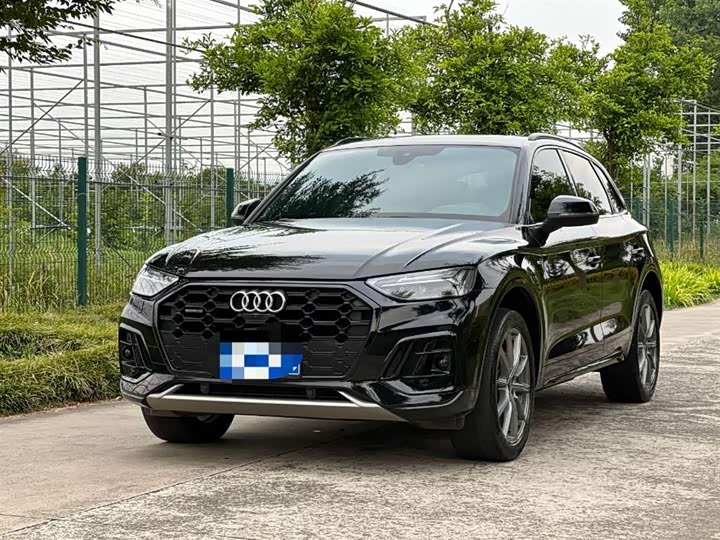 Audi Q5L 2024 45 TFSI luxury and dynamic model