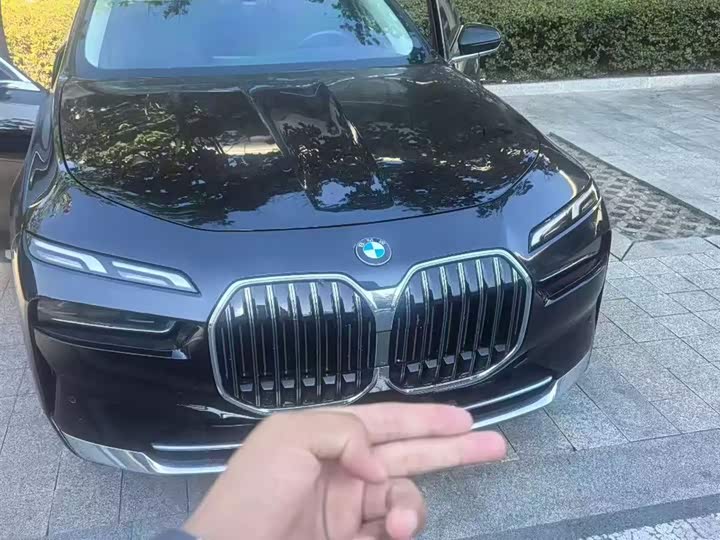 BMW 7 Series 2023 735Li M Sports Package