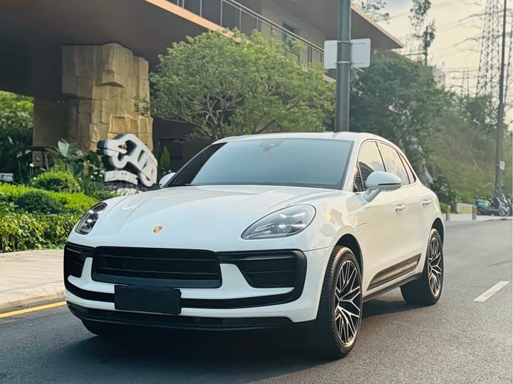 2023 Porsche Macan 2.0T