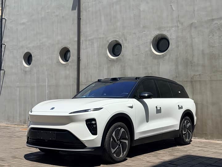 NIO ES8 2024 75kWh Executive Edition