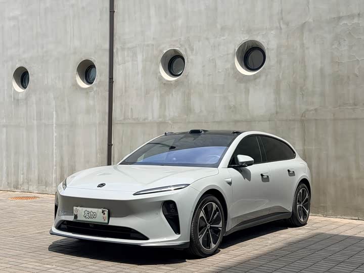 NIO ET5T 2024 model 75kWh Touring