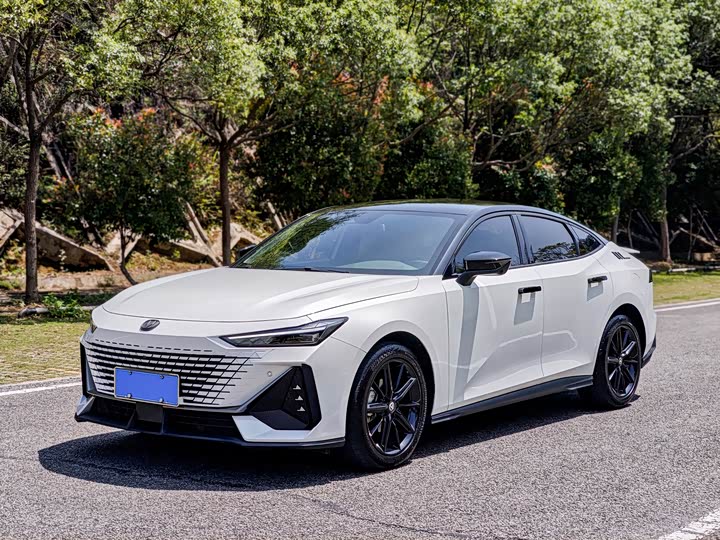 Changan UNI-V 2023 1.5T premium model