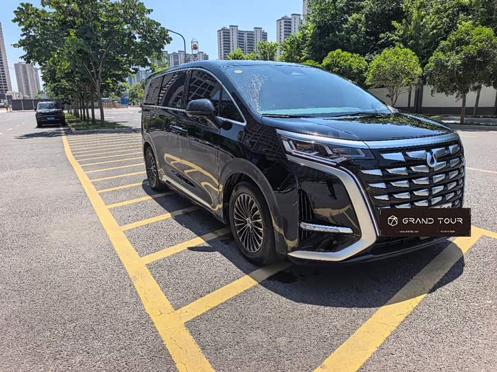 Denza D9 2022 model DM-i 970 four-wheel drive flagship model