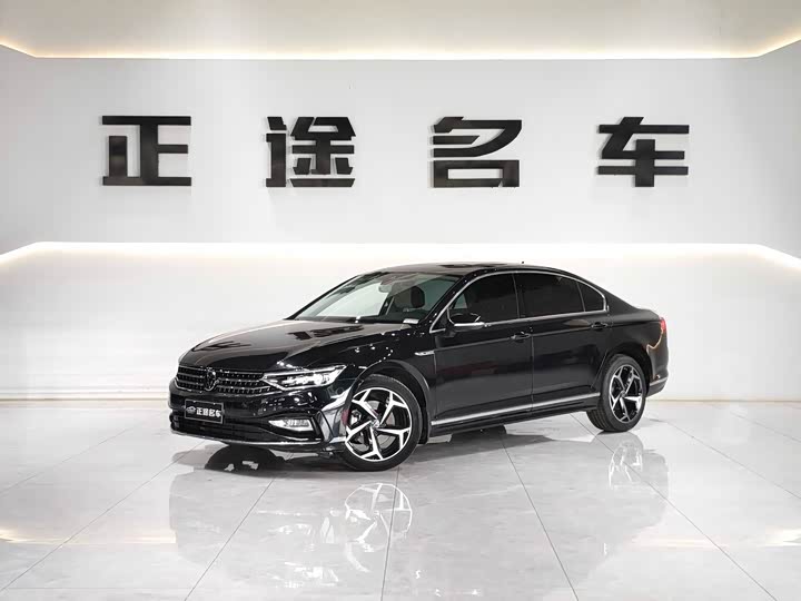 Magotan 2023 2 Million Edition 330TSI DSG Luxury