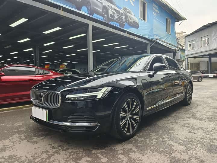 2021 Volvo S90 Recharge T8 Inscription