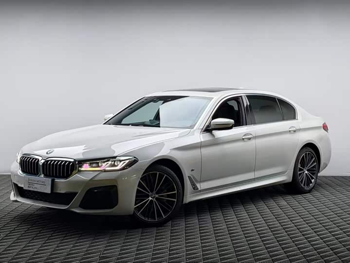 BMW 5 Series 2021 530Li Leading M Sports Package
