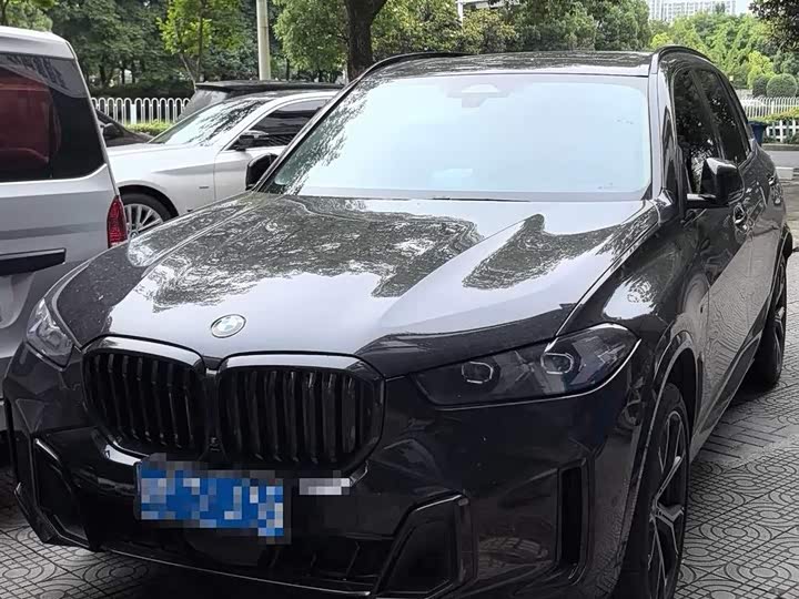 BMW X5 2023 xDrive 30Li M Sport Luxury Package
