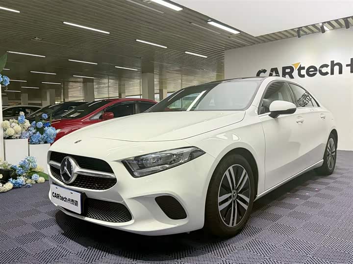 Mercedes-Benz A-Class 2020 facelift A 180 L