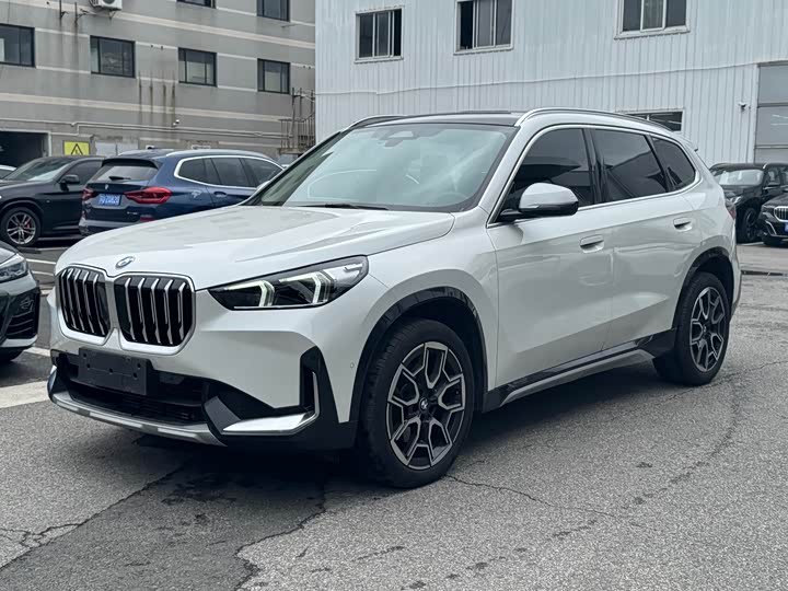 BMW X1 2023 xDrive25Li X Design Package