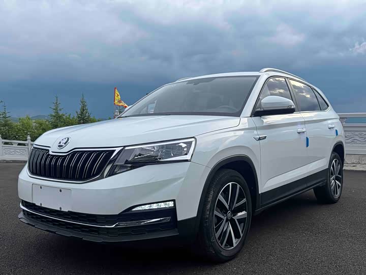 Komic 2023 facelift 1.5L automatic comfort version
