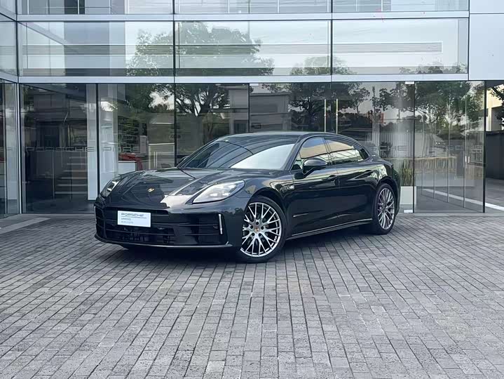 2024 Porsche Panamera 4 Executive 2.9T