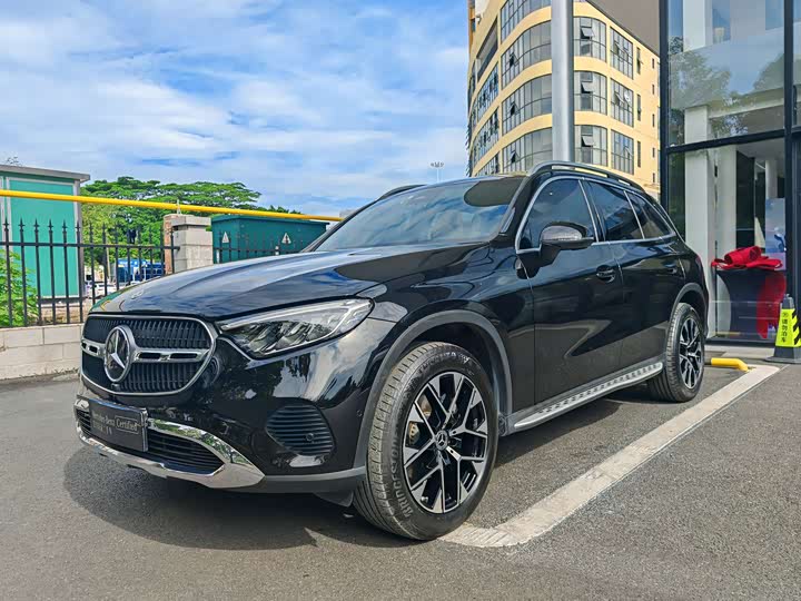 Mercedes-Benz GLC 2024 GLC 260 L 4MATIC Dynamic 5-seater