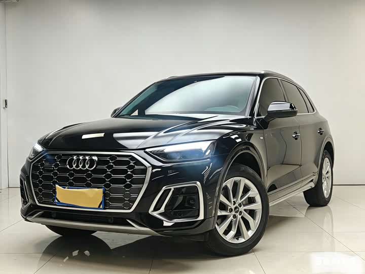 Audi Q5L 2022 40T luxury and dynamic model