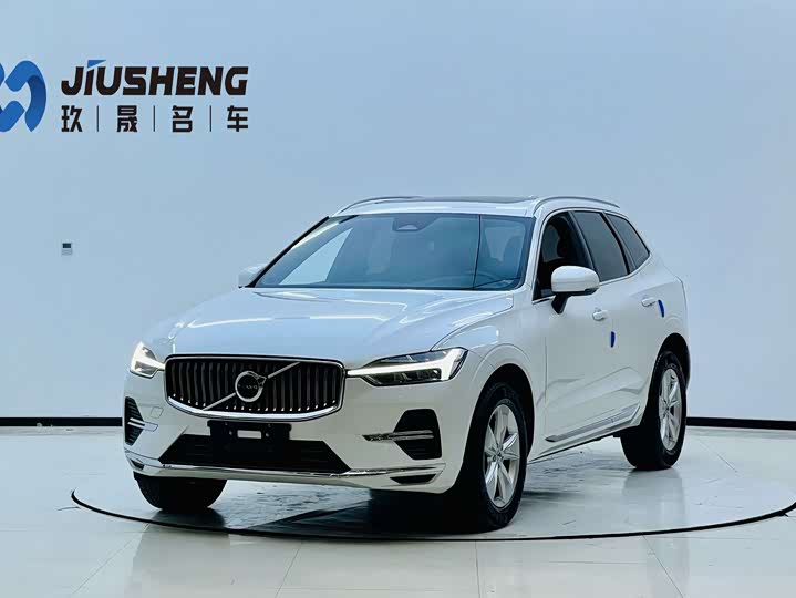 2021 Volvo XC60 2022 B5 AWD Luxury Edition