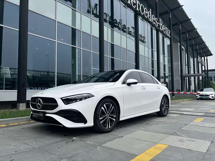 2023 Mercedes-Benz A-Class 2023 A 200 L Dynamic