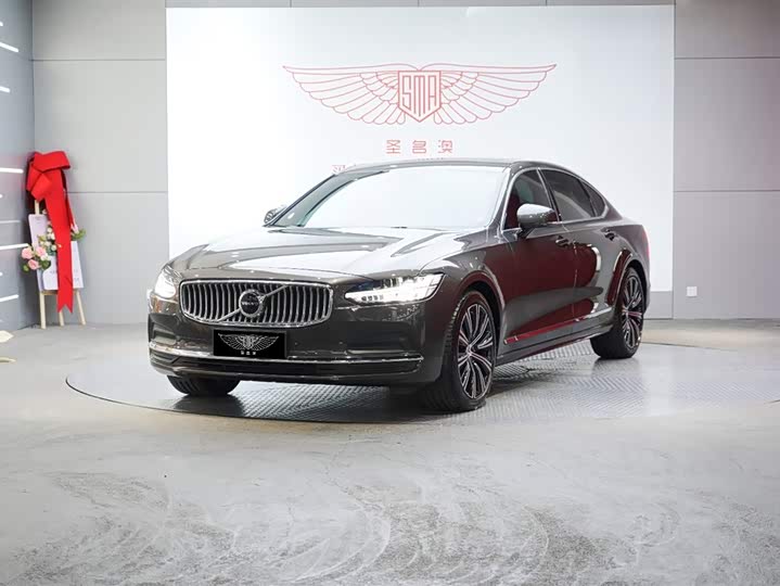 Volvo S90 2025 B5 Zhiyuan Luxury Edition