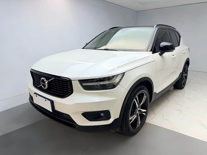 2021 Volvo XC40 2021 T4 four-wheel drive Zhiyuan Sports Edition