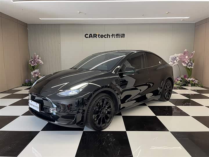 2023 Model Y 2022 Refresh RWD