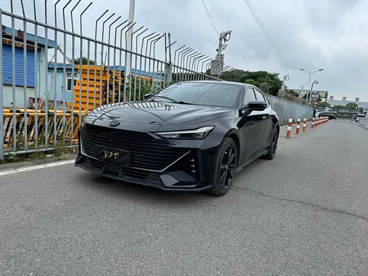 2022 Changan UNI-V 2022 1.5T premium model