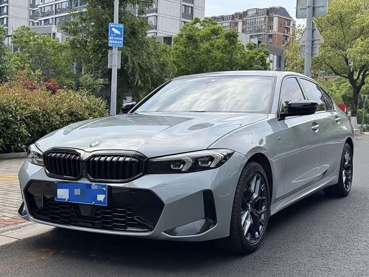 BMW 3 Series 2025 330Li M Sports Night Package