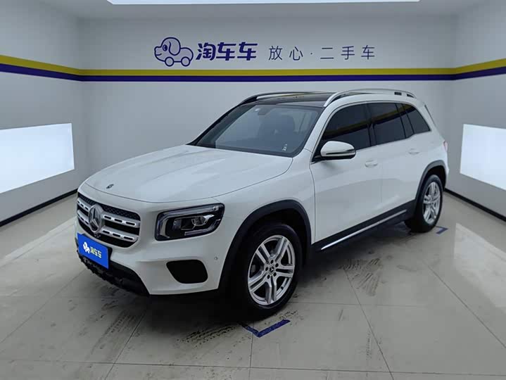 Mercedes-Benz GLB 2023 GLB 200 Fashion Model