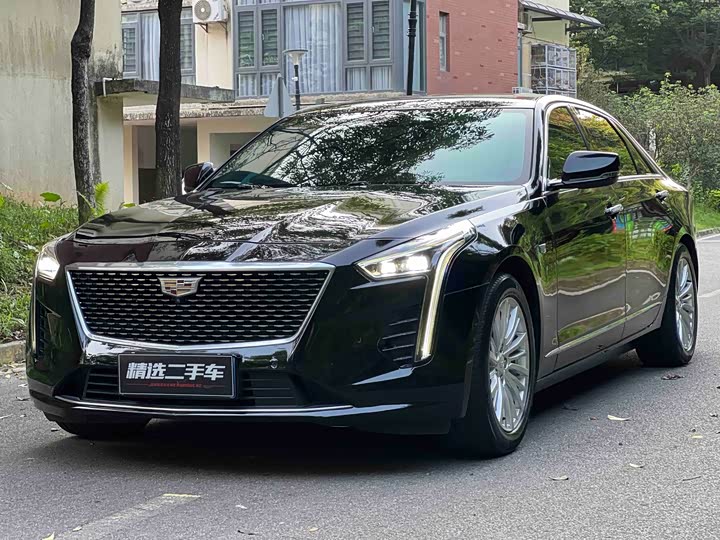 2021 Cadillac CT6 2021 28T leading super cruise model