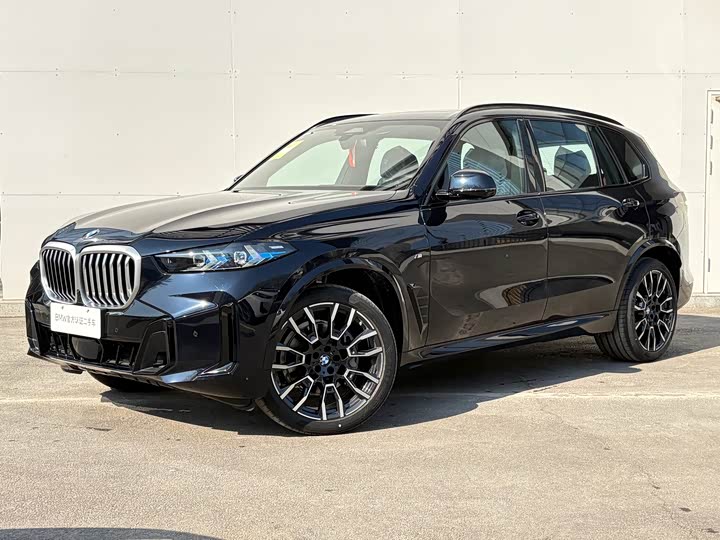 2025 BMW X5 2025 xDrive40Li M Sport Night Package