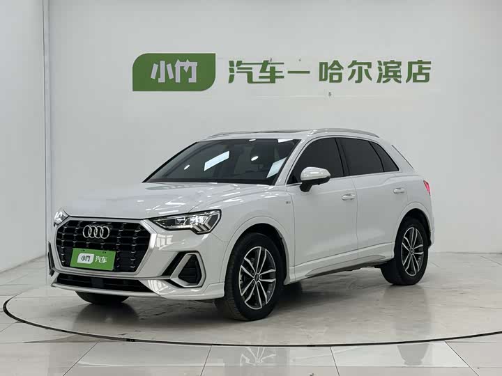 2023 Audi Q3 2023 35 TFSI aggressive and dynamic model (1.4T)