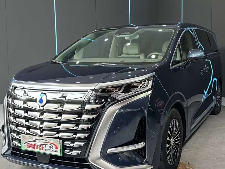 Denza D9 2022 model DM-i 970 four-wheel drive flagship model