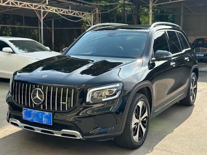 Mercedes-Benz GLB 2022 facelift GLB 200 fashion model