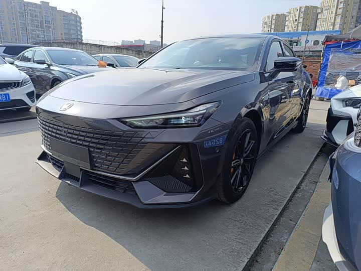 Changan UNI-V 2022 1.5T Excellent Type
