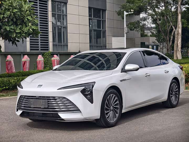 LaCrosse 2023 28T Yuezun Edition
