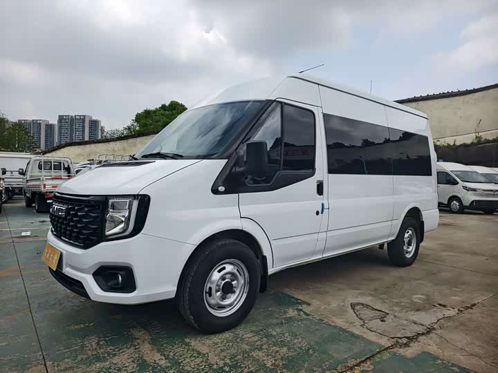 Jiangling Fushun 2025 2.0T 6MT diesel central axle mid-roof commercial multi-purpose passenger car 7 seats