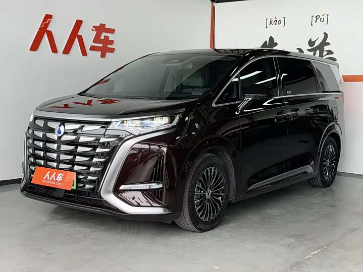 Denza D9 2024 DM-i 980 four-wheel drive premium model