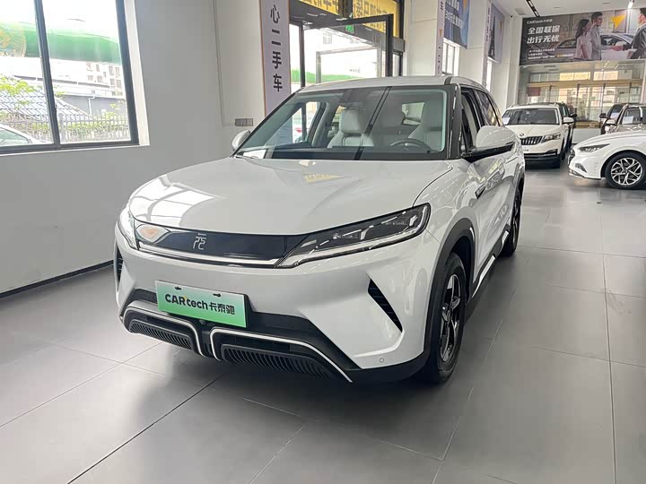 Yuan UP 2024 model 401KM leading model