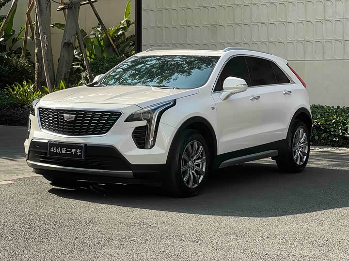 Cadillac XT4 2023 28T two-wheel drive premium model
