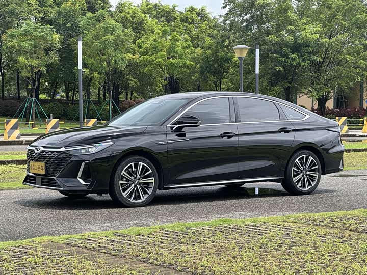 Arrizo 8 2022 model 1.6T DCT Yi