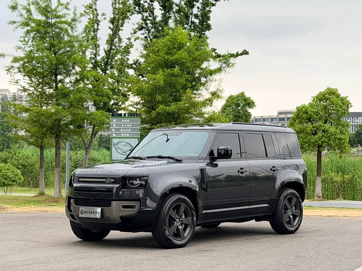 Land Rover Defender 2025 110 3.0T P400 X-Dynamic HSE