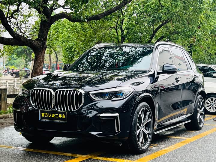 BMW X5 2022 xDrive 40Li Exclusive M Sports Package