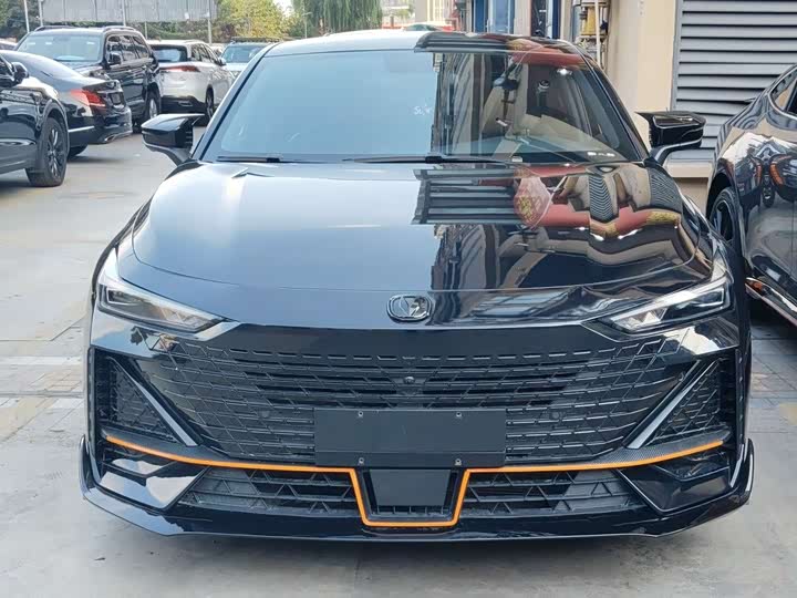 Changan UNI-V 2022 1.5T sports version