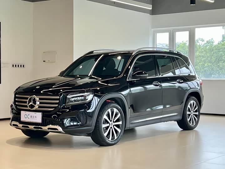 Mercedes-Benz GLB 2024 GLB 220 Fashion Model