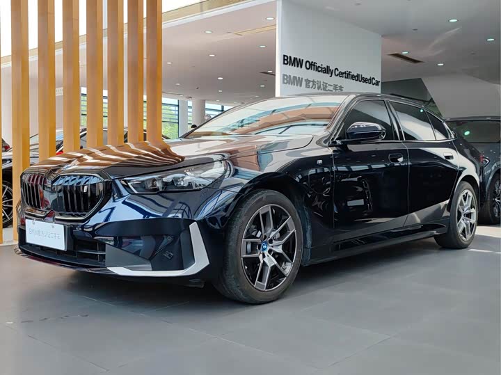 BMW i5 2024 eDrive 35L Exclusive M Sports Package