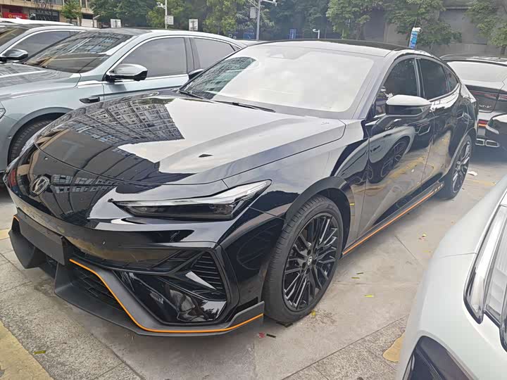Changan UNI-V 2025 1.5T 500Bar distinguished sports model