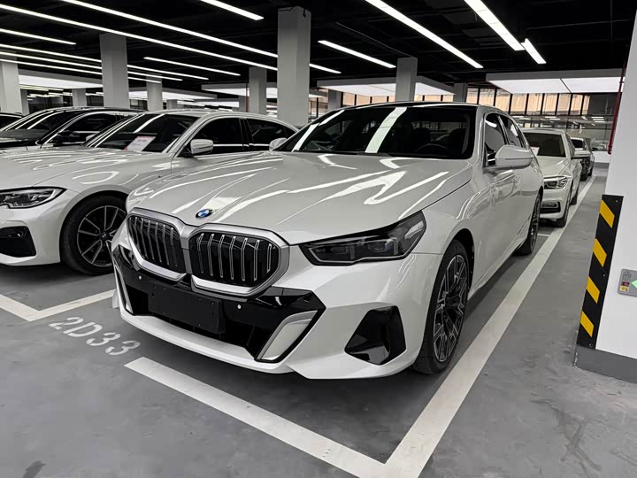 BMW 5 Series 2025 530Li Exclusive M Sports Package