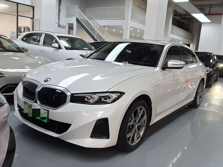 BMW i3 2024 eDrive 35 L